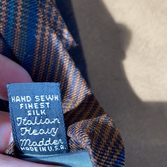 Robert talbott Labrador retriever ducks heavy madder Italian silk tie. - Picture 6 of 9